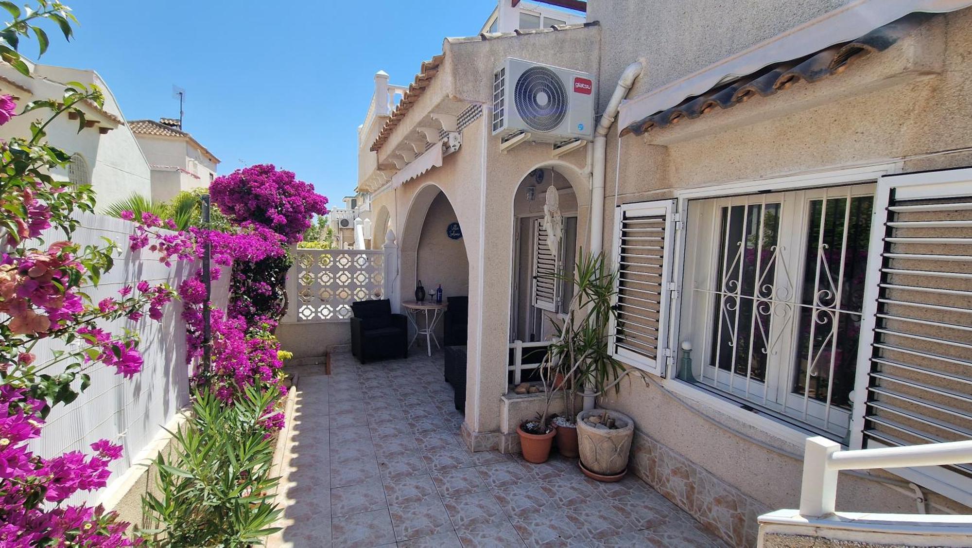 Vt-503130-a Solaris-here Comes The Sun Villa *